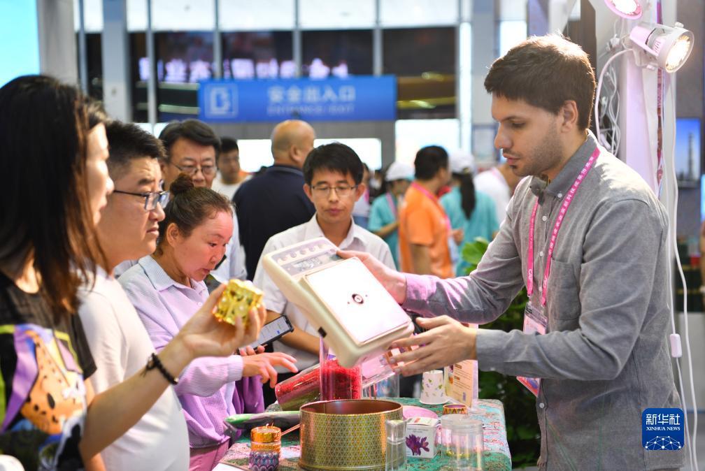 明旺欢乐岛棋牌下载